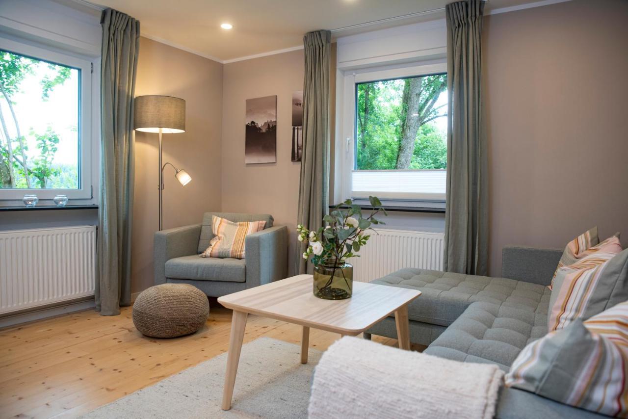 Moderne Wohnung Im Gruenen Mit Privatem Garten Donaueschingen Ngoại thất bức ảnh