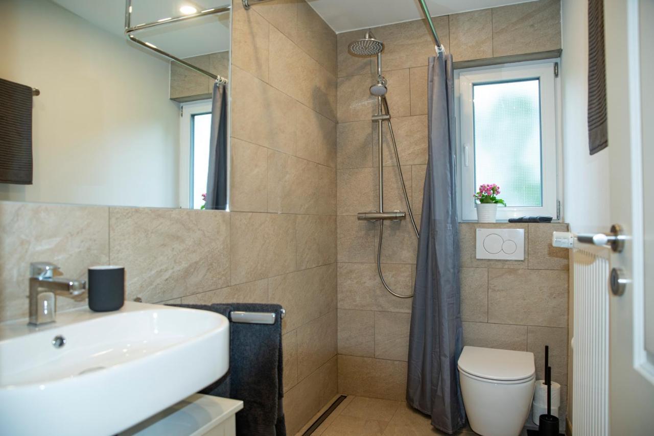 Moderne Wohnung Im Gruenen Mit Privatem Garten Donaueschingen Ngoại thất bức ảnh